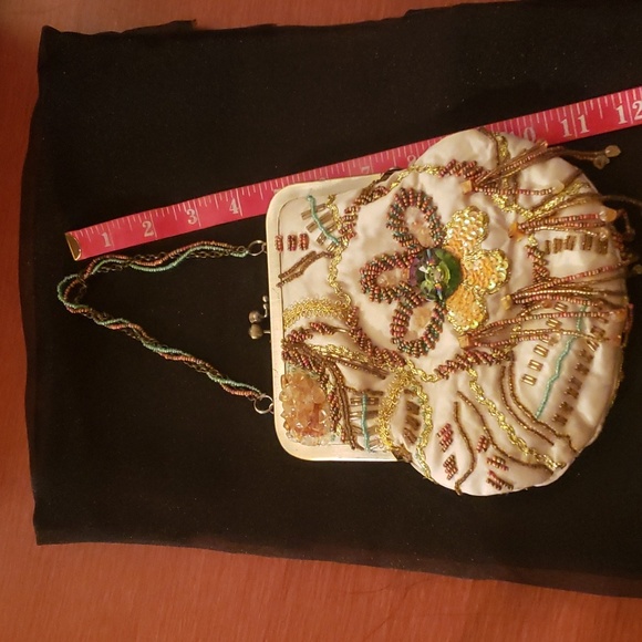 Vintage Art Deco Beaded Evening Bag with Beaded Fringe - Picture 9 of 10